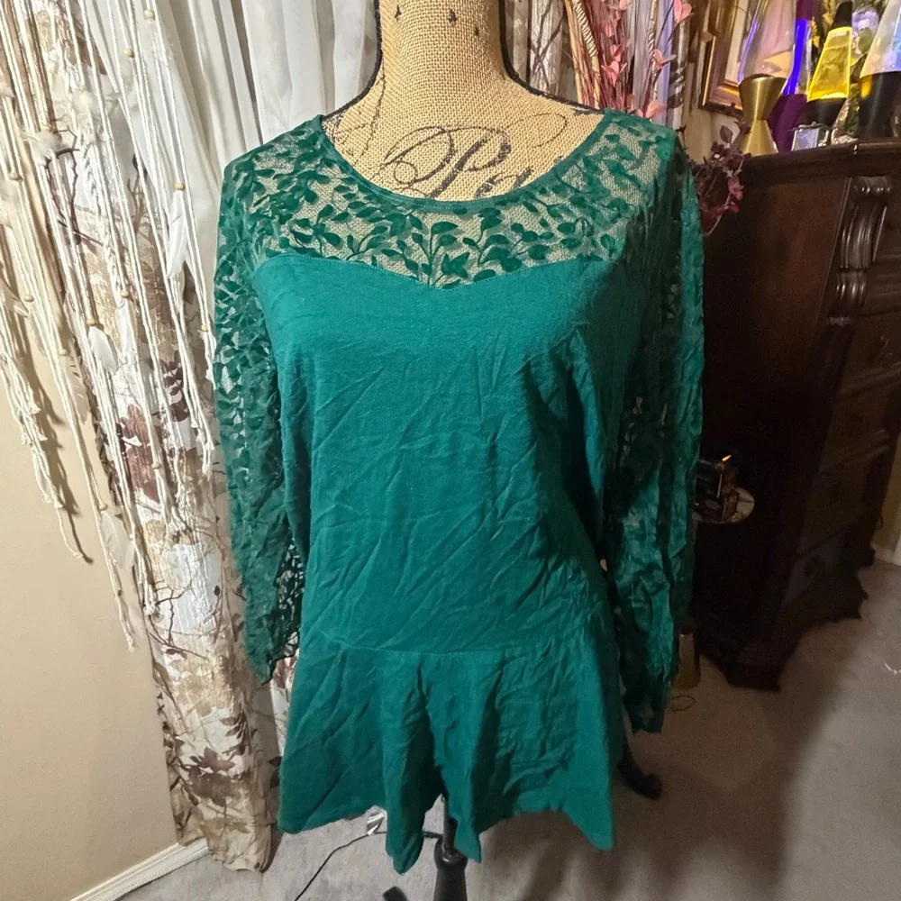Denim 24/7 Green Lace Detail Top
